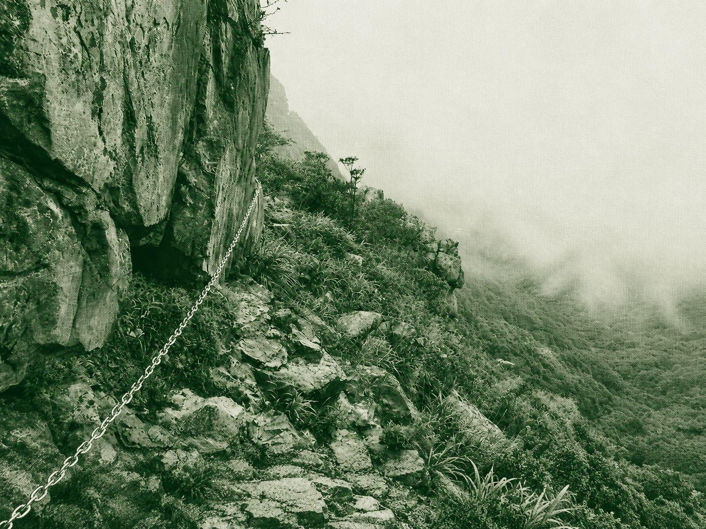 West Dog Teeth Ridge to Lantau Peak via Kau Nga Ling