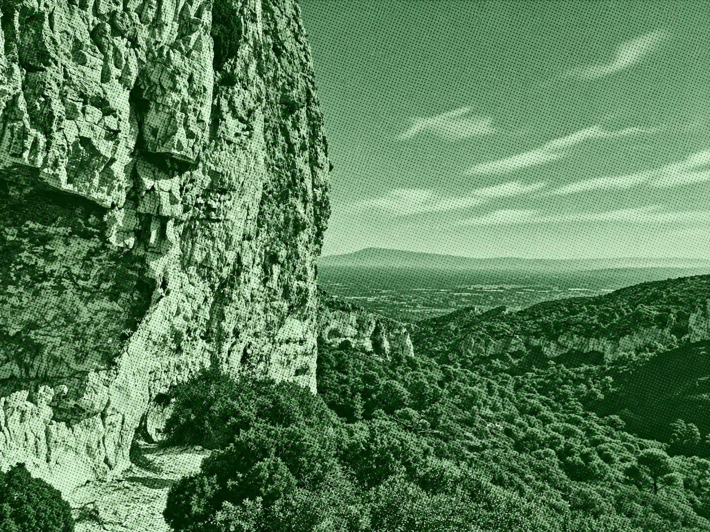 Rocher des Deux Trous from Saint-Rémy-de-Provence